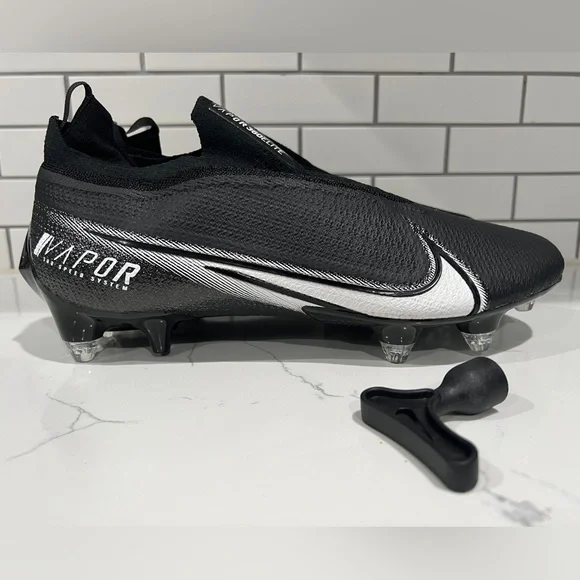 Nike | Shoes | Nike Vapor Edge Elite 36 D Football Cleats  display picture 3
